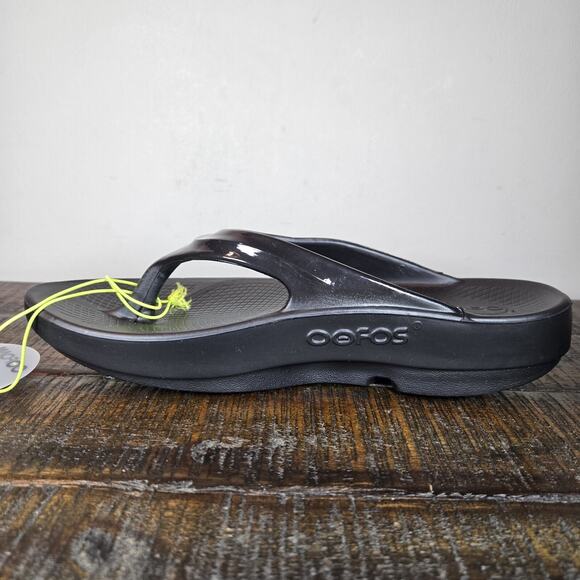NEW Oofos Oolala Womens Size 10 Recovery Slip-On Comfort Flip Flop Sandals Black - Picture 6 of 11
